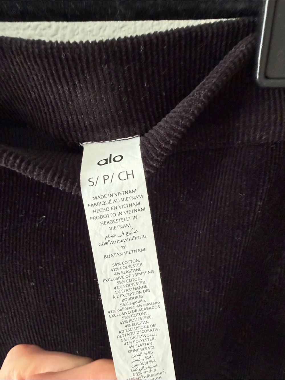 ALO Yoga Microcorduroy Mini Skirt – Black Size Small